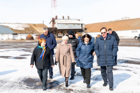 Выездное заседание комитета по делам села и агропромышленной политике Законодательного Собрания на базе ОПХ Михайловское